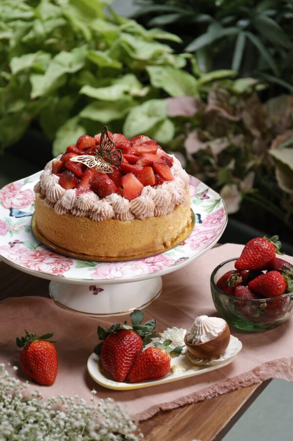 Strawberry Cake